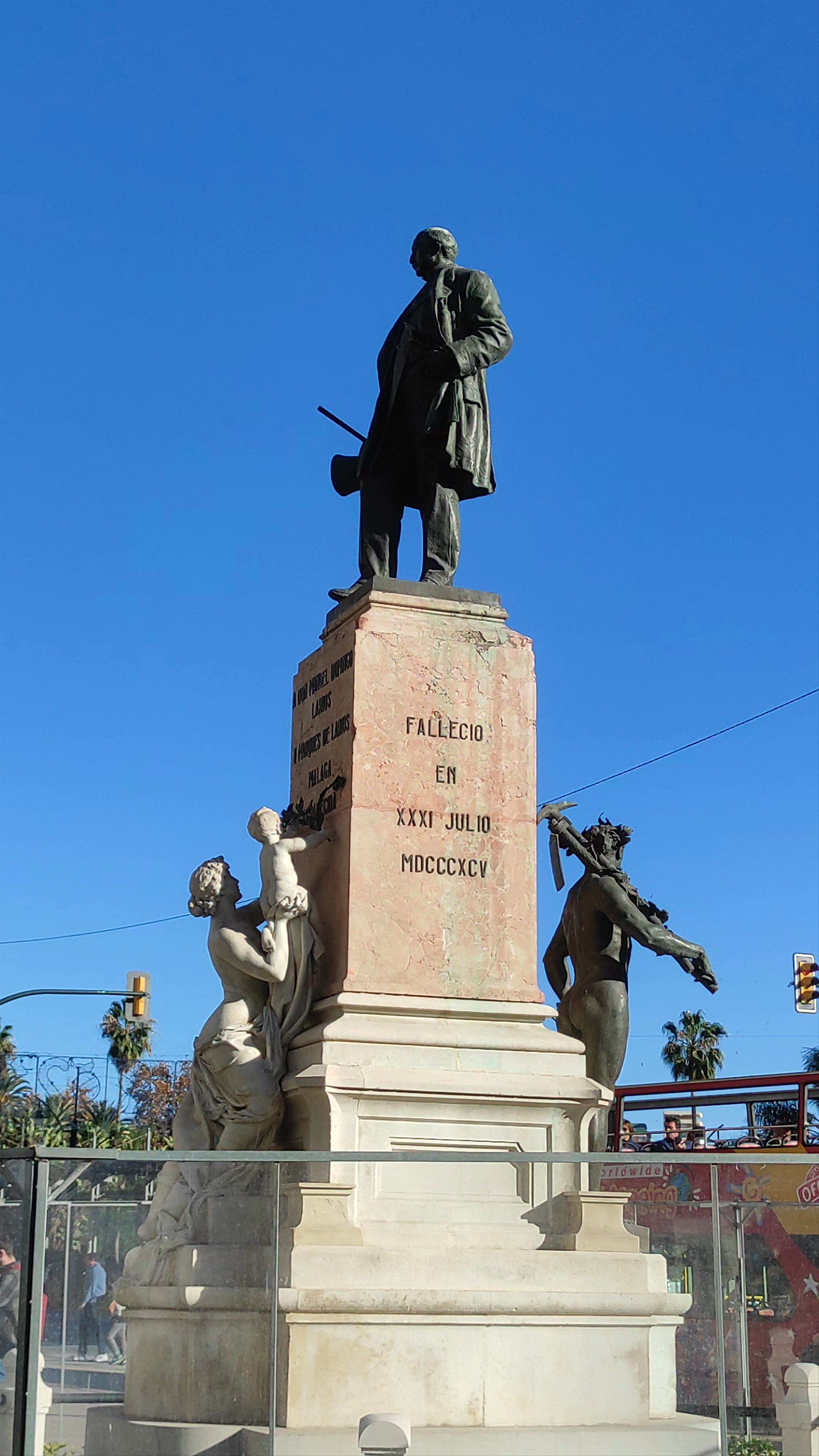 Monumento al Marqués de Larios