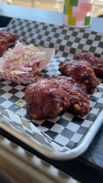 Ten Hut - sampler - Pubs Near Me - Temecula, California
