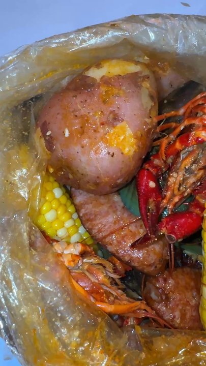 Jumpin’ Lobster - family pack w shrimp, crawfish, and muscles. added sausage - Cajun/Creole Near Me - Alhambra, California
