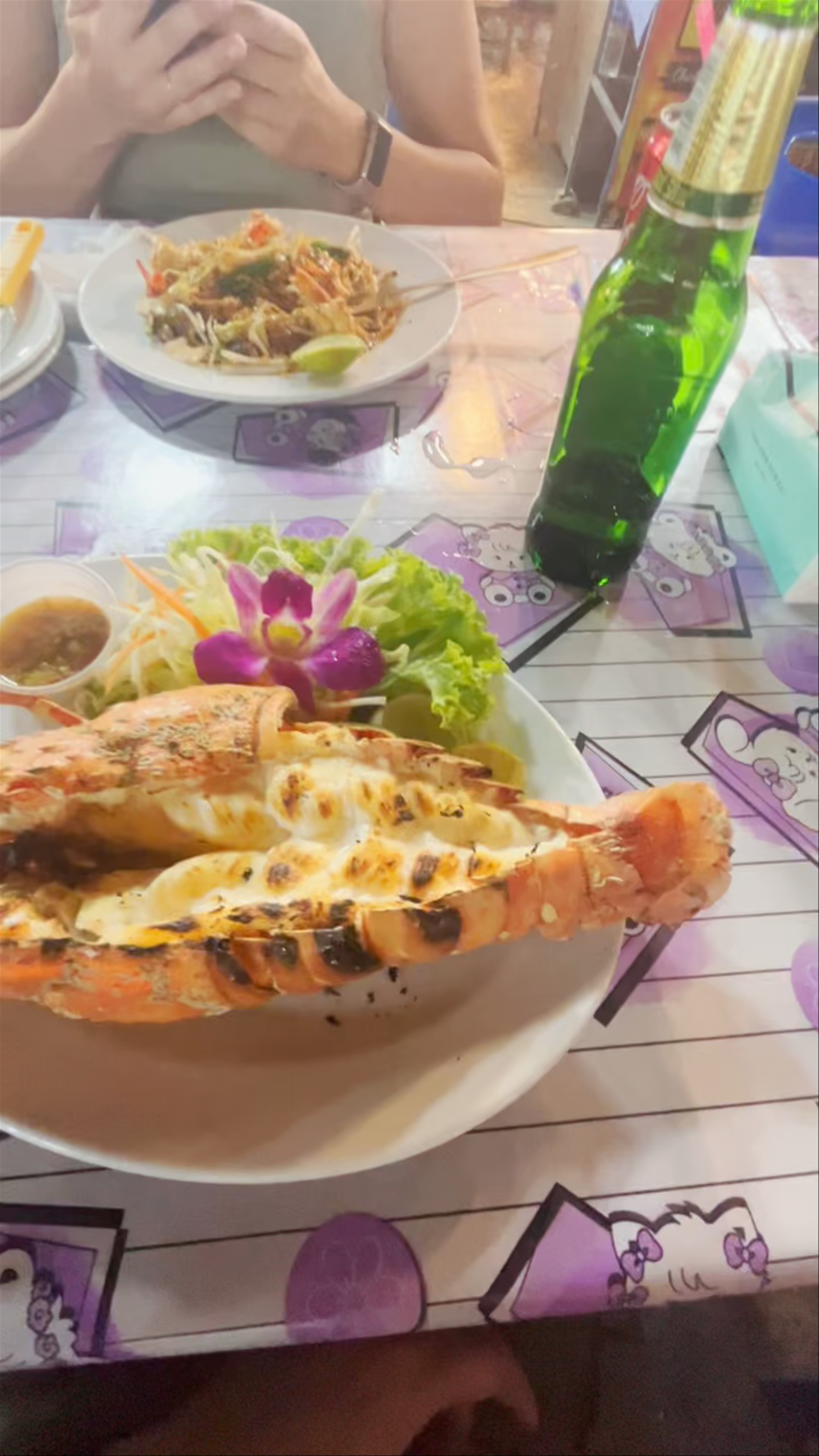 U Bay Bar & Restaurant