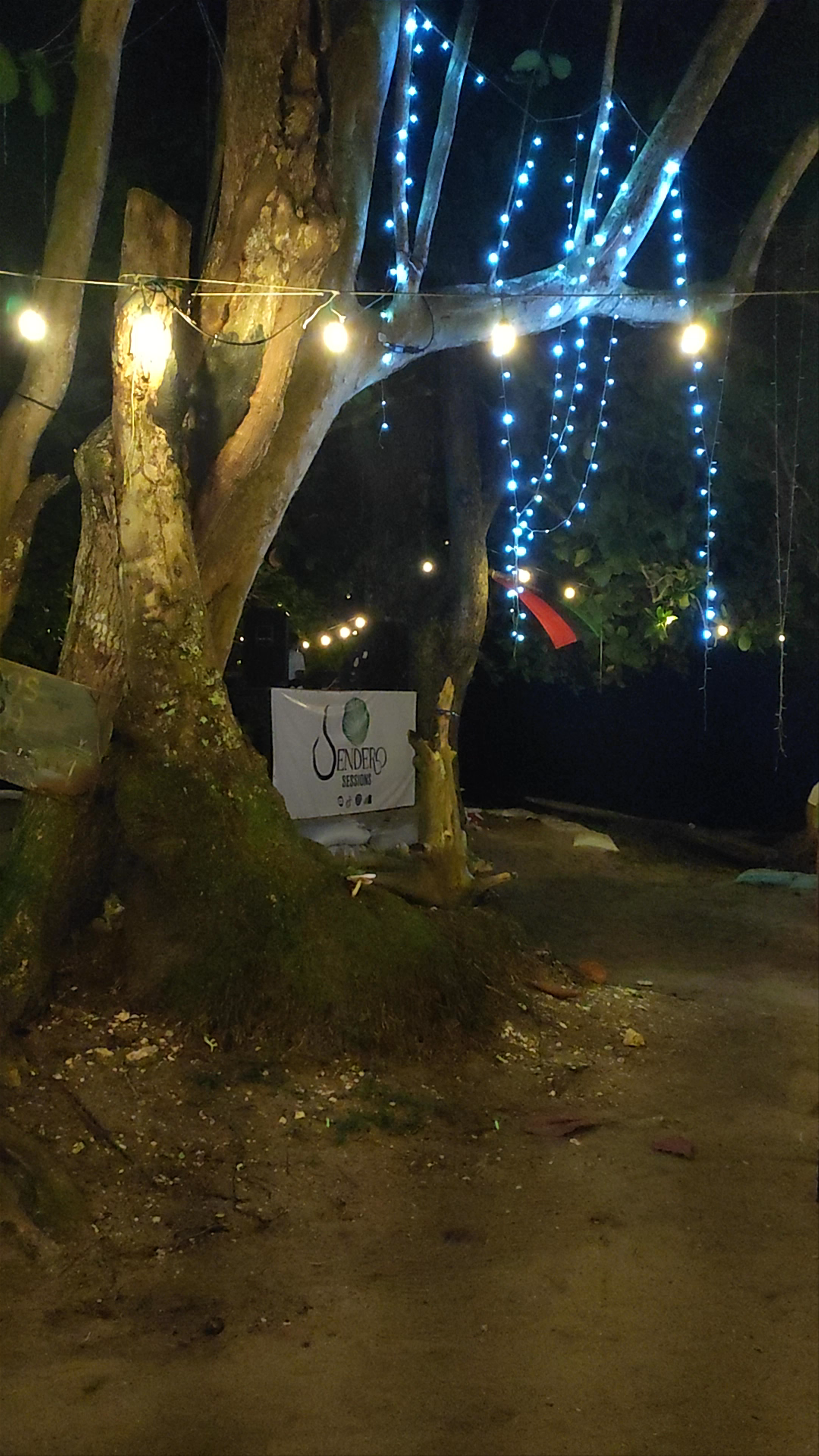 El Sendero Beach Club