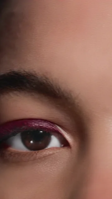 Victoria Beckham Beauty - © Artlist