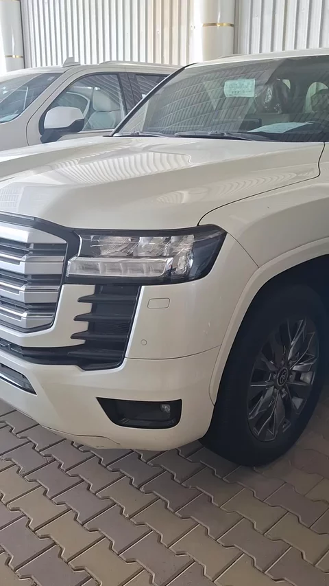 تويوتا لاندكروزر GXR4 2022