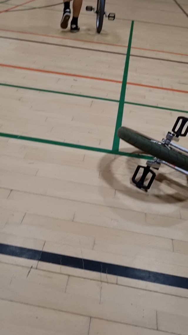 riu submission: rr-footjam