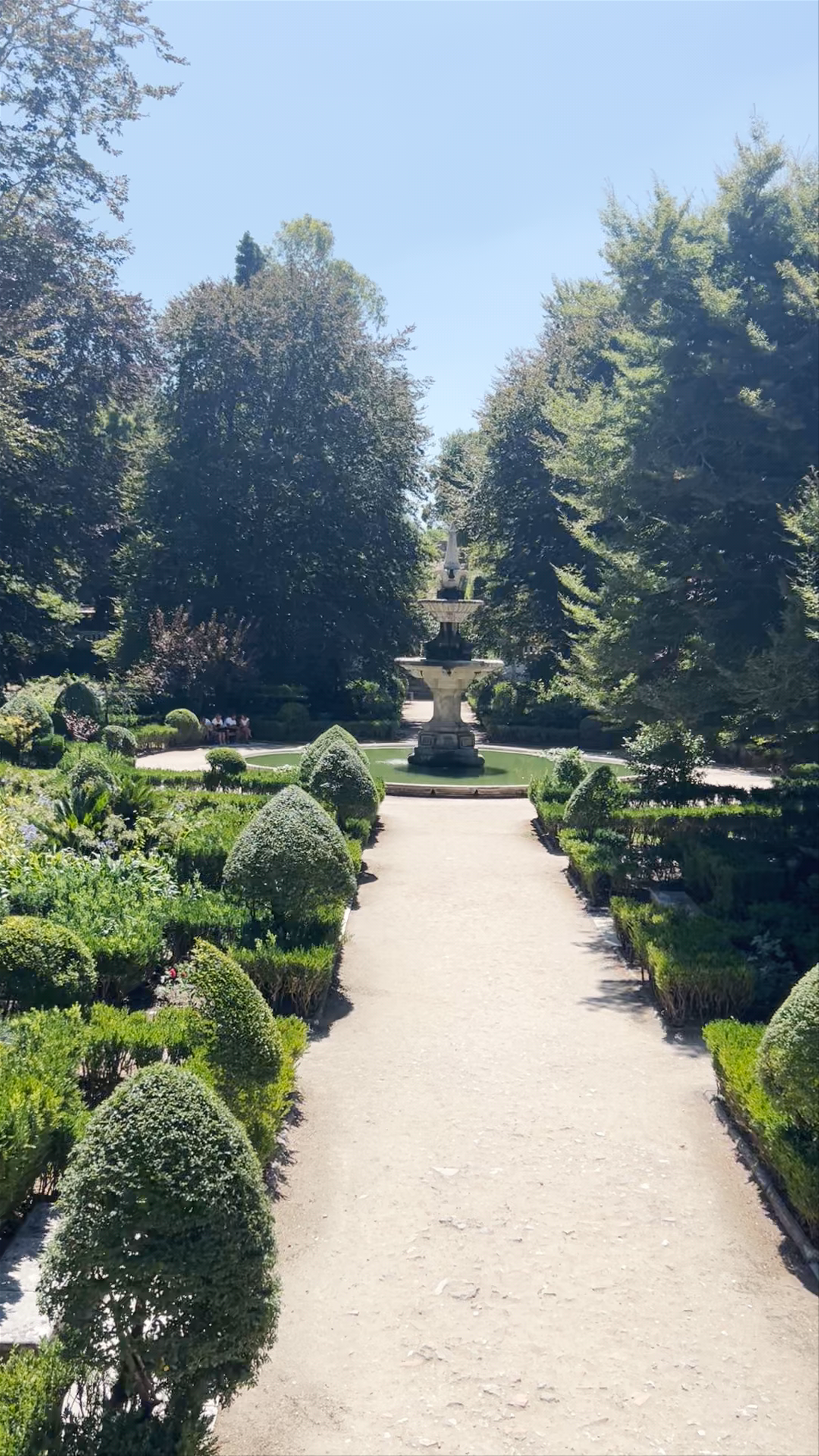 Quadrado Central / Fonte