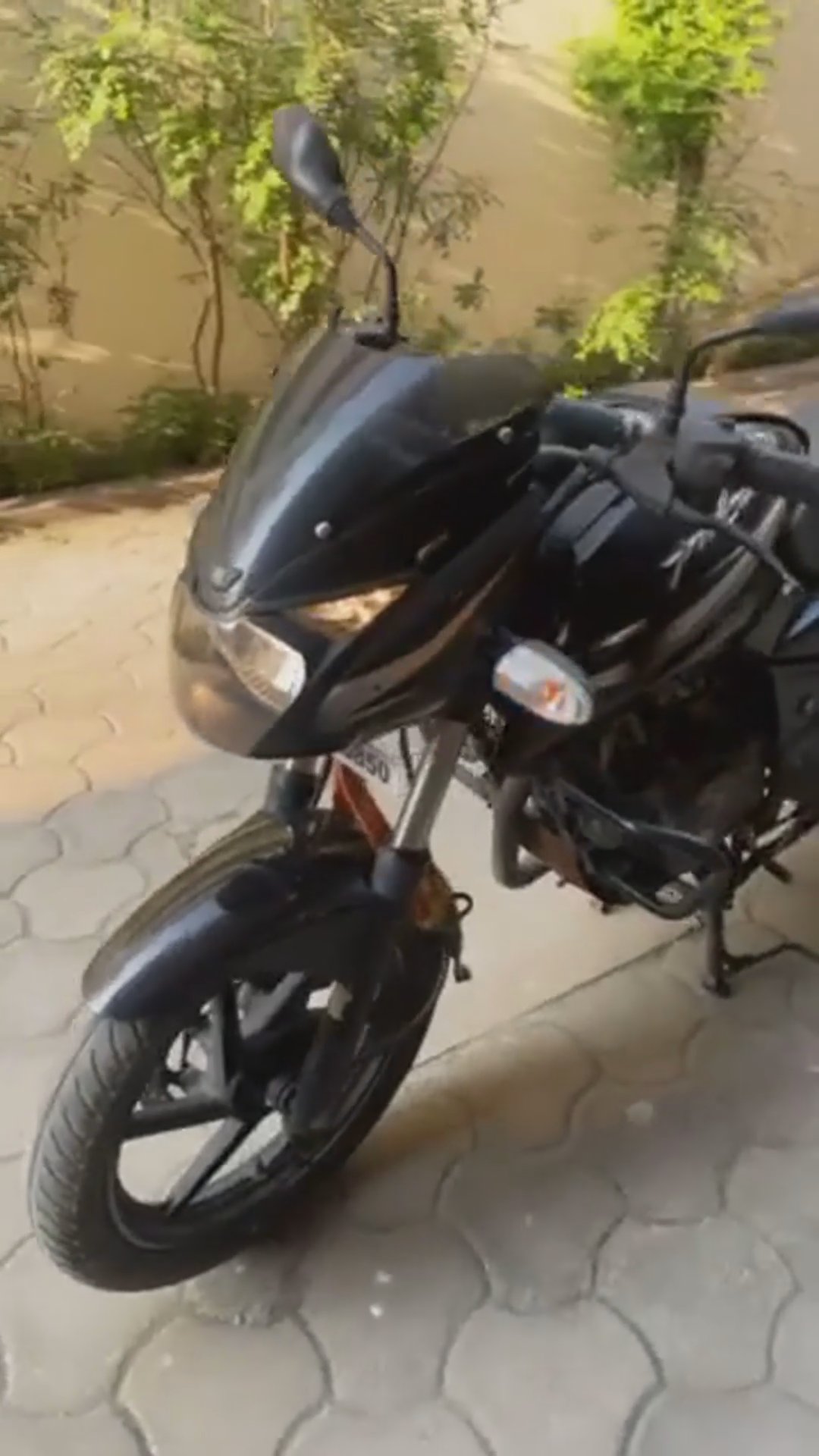 Walk-around video thumbnail