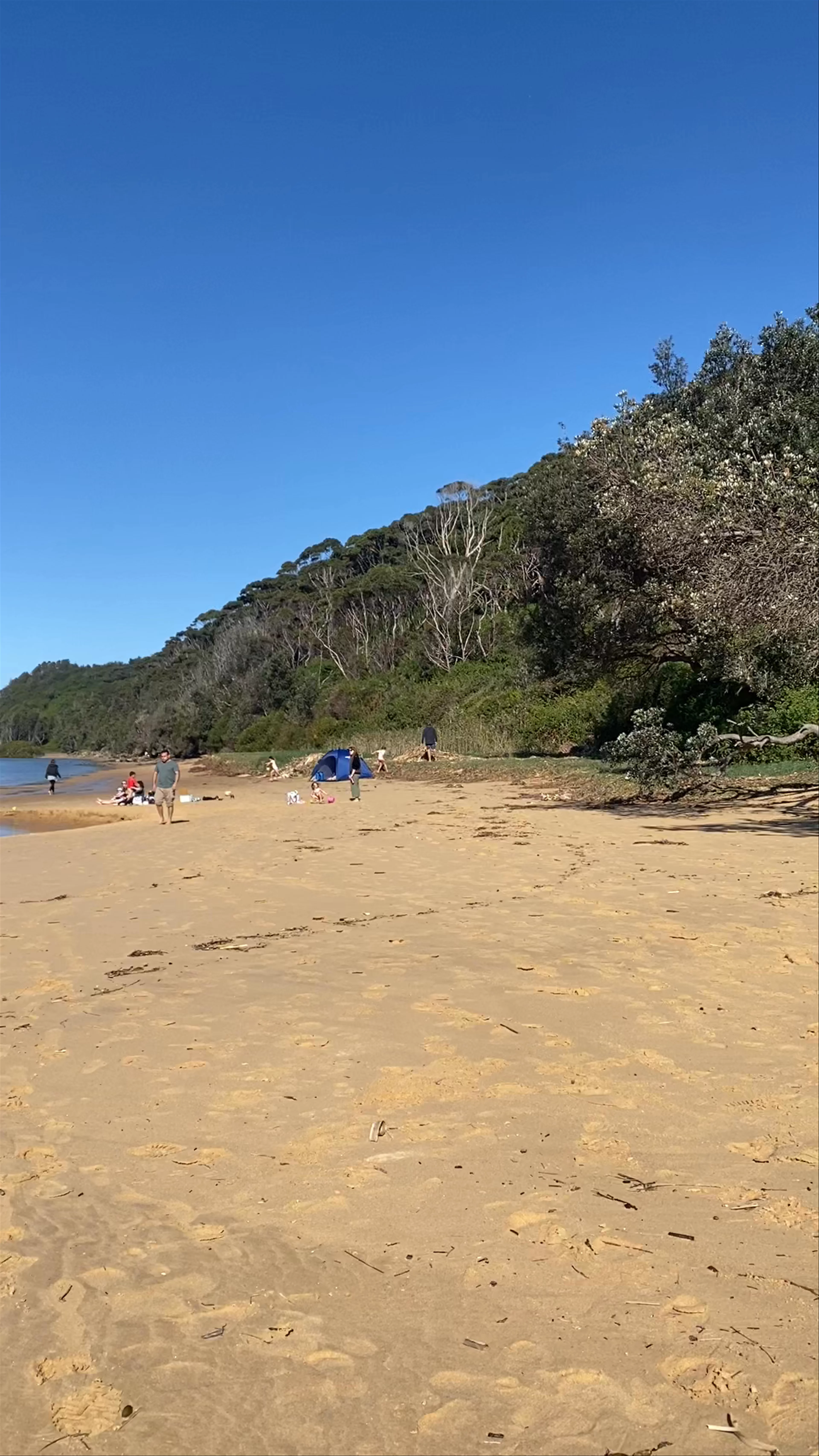 Bateau Bay Beach