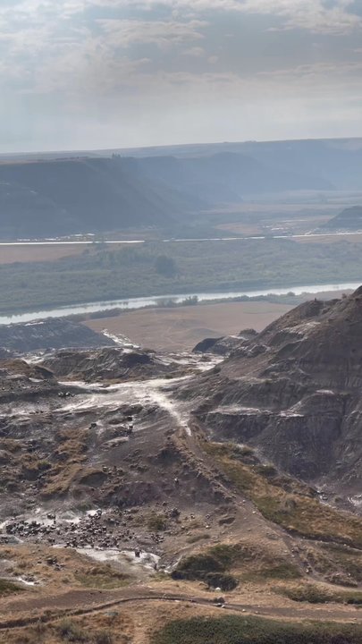 Horsethief Canyon - Hiking Near Me - Munson, Alberta