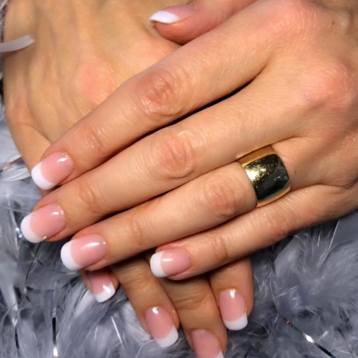 Eccentric Nail Spa - Nail Salons Near Me - Langley, British Columbia