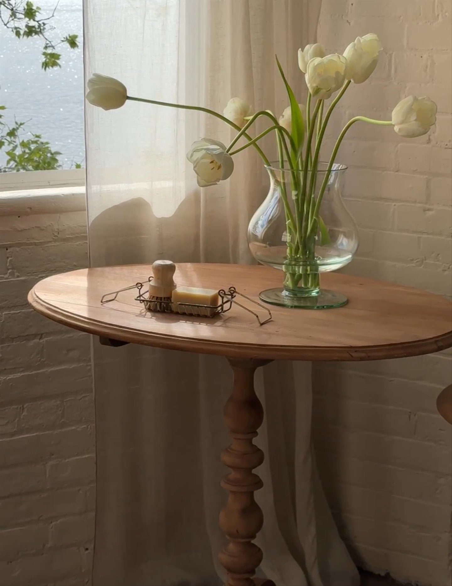 Chateau Pedestal Table
