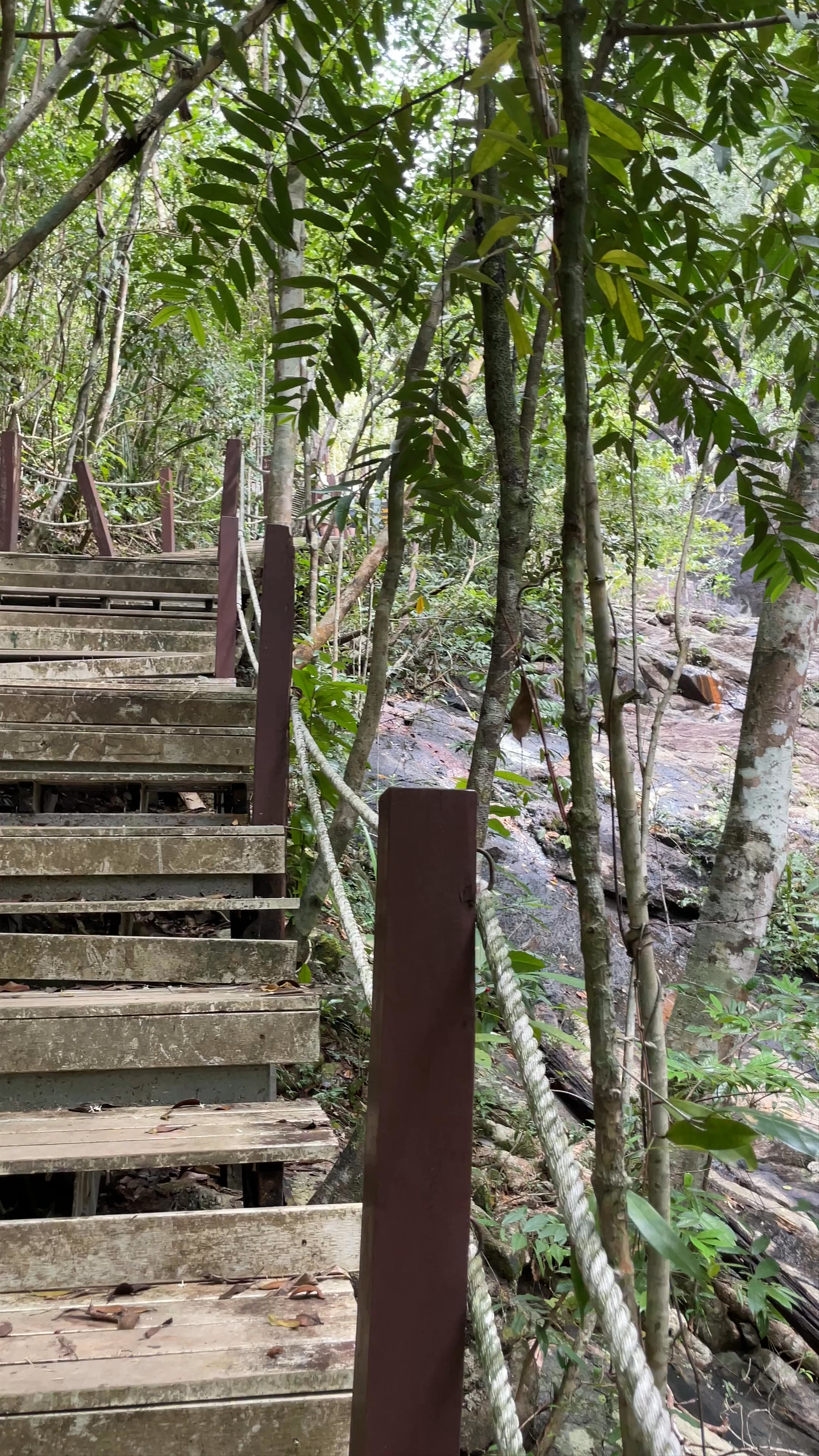 Phaeng Noi Waterfall
