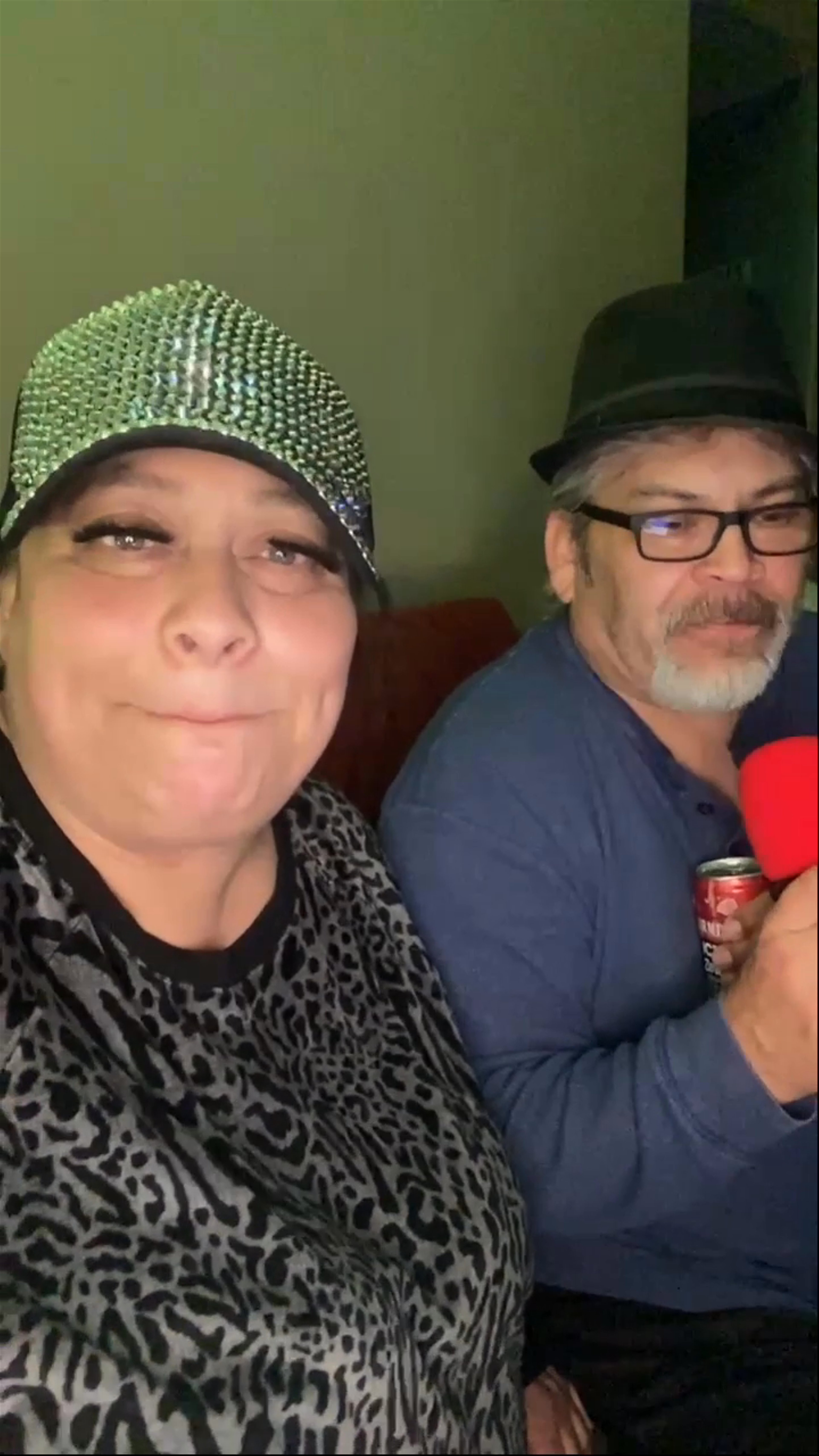 New year’s Karaoke w/Raphie 