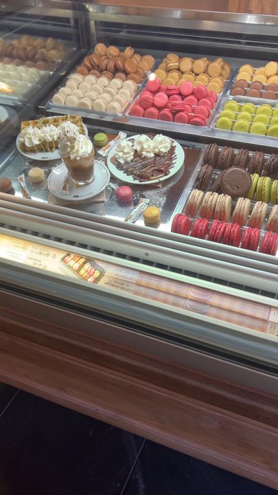 Amorino - Inside - Ice Cream & Frozen Yogurt Near Me - London, XGL