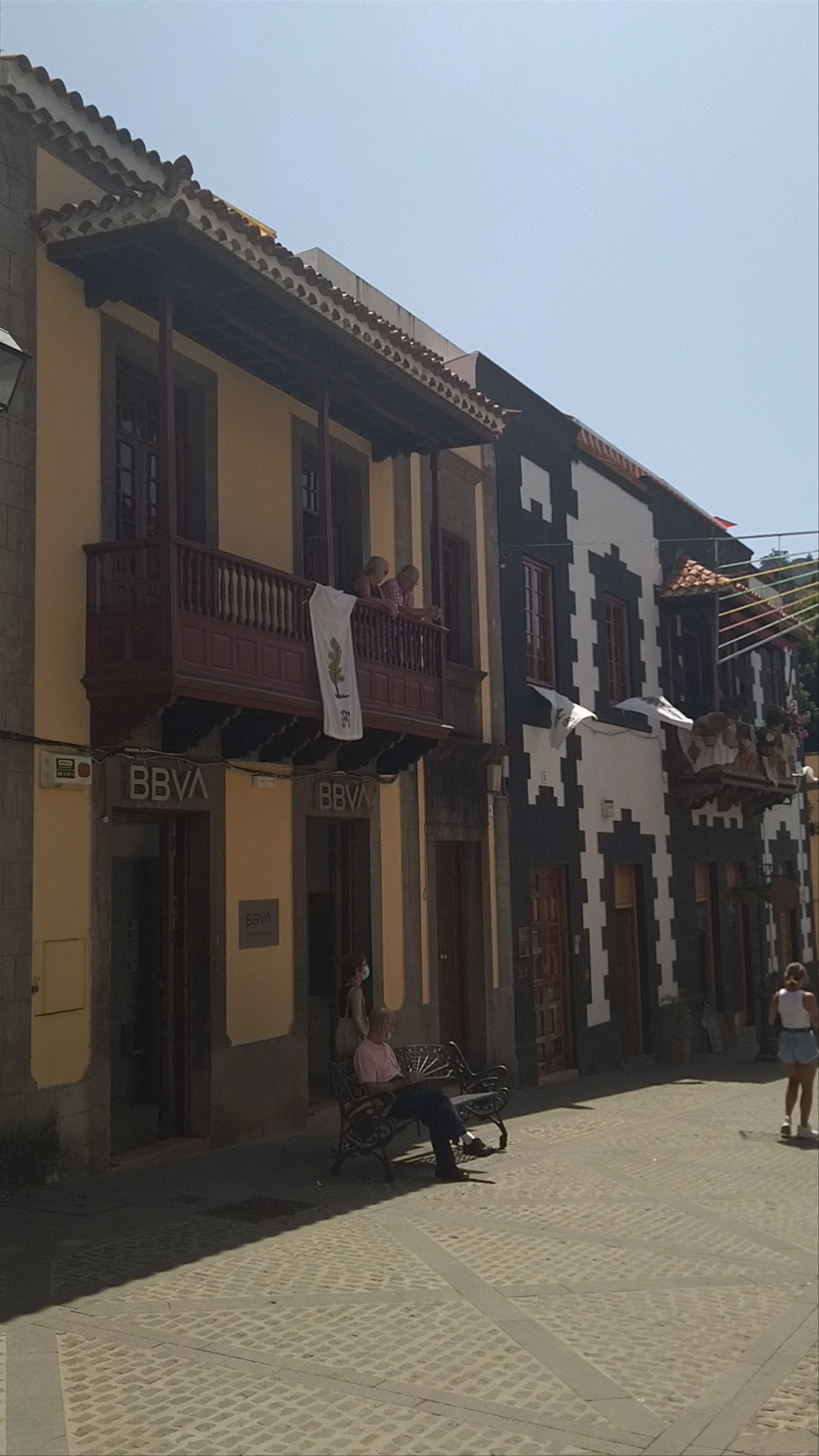 Strolling Calle Real de la Plaza in Teror, Canarias, Spain