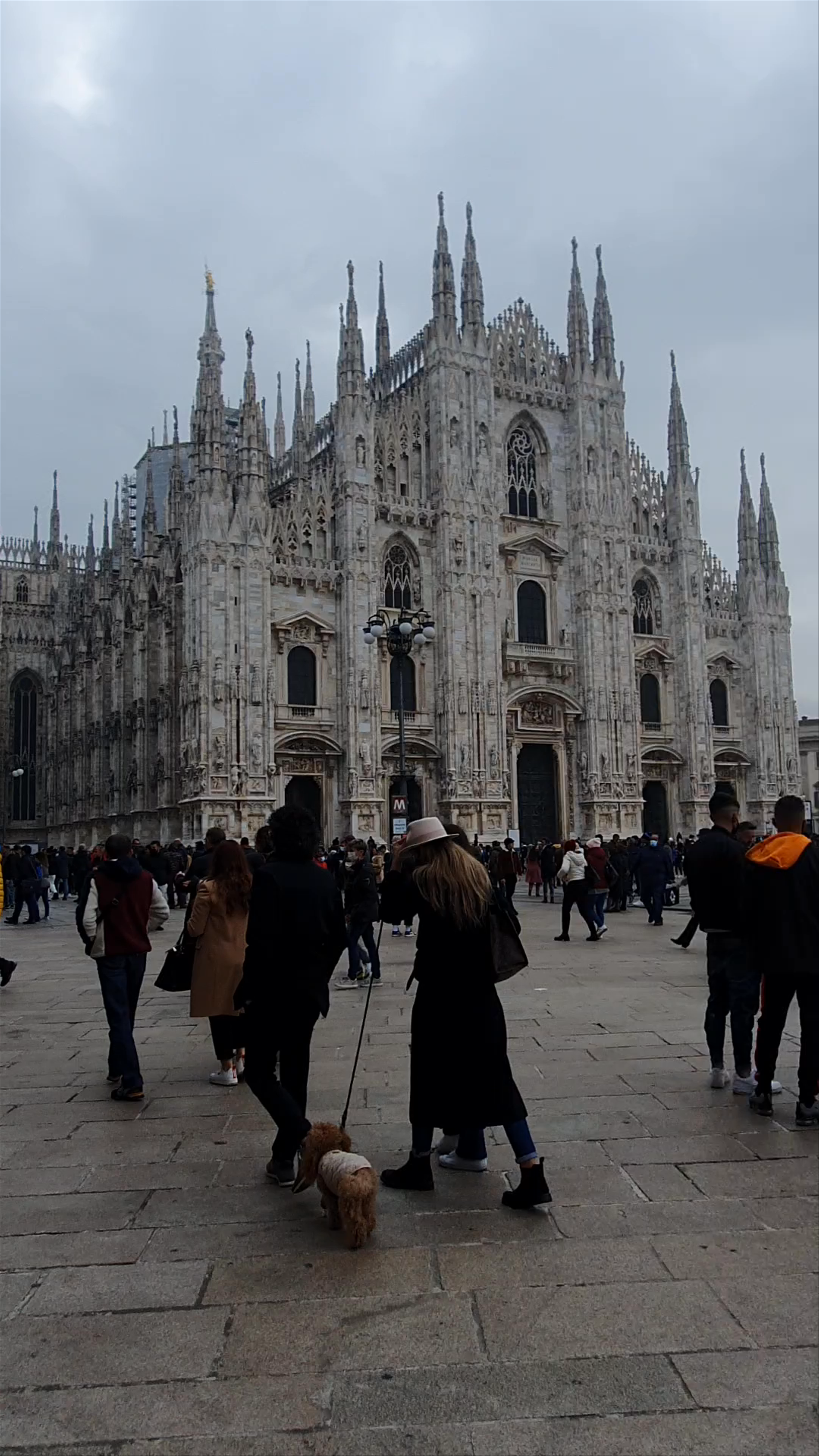 Piazza del Duomo: Iconic Milan Cathedral Experience