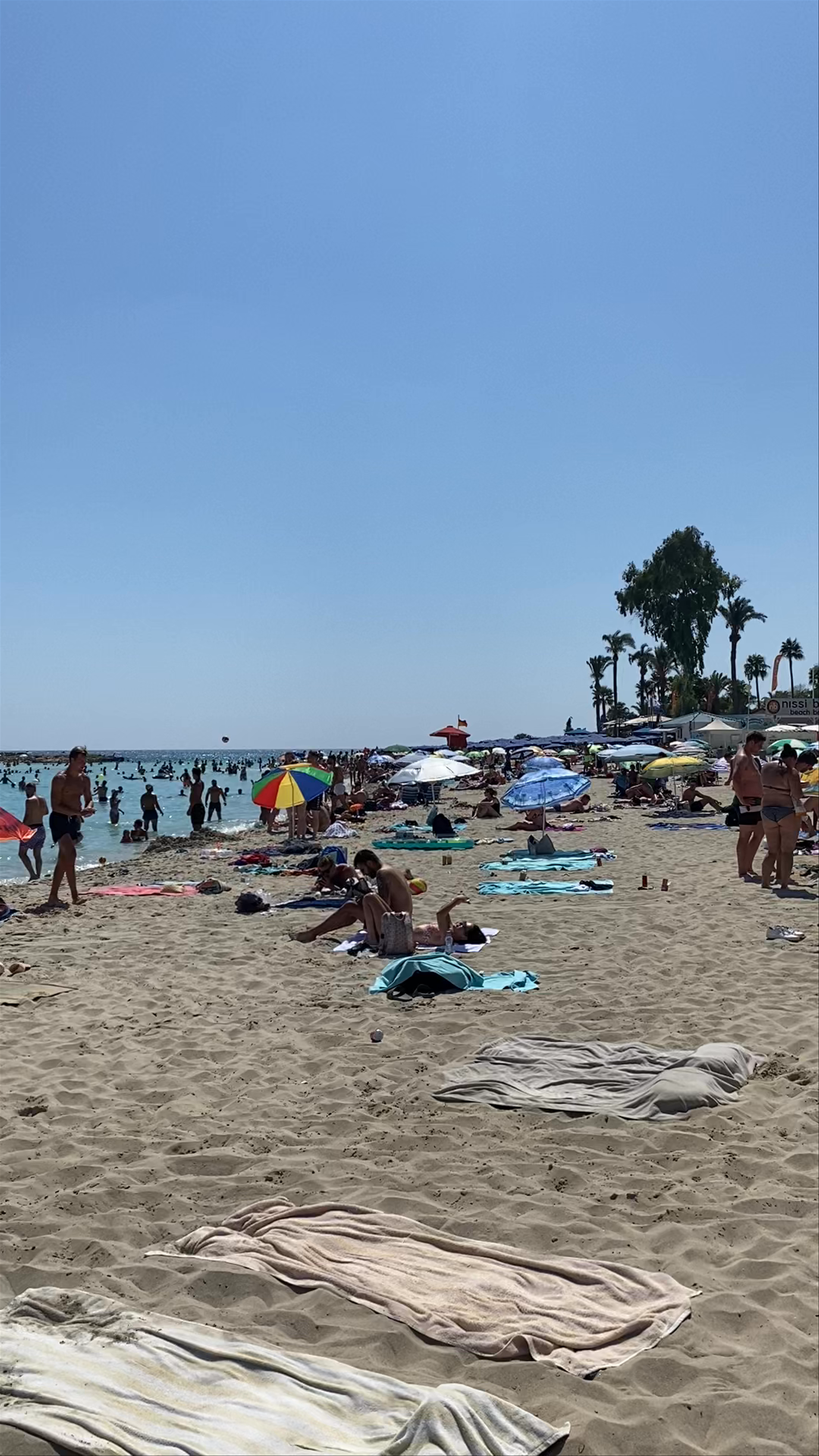 Nissi Beach Cafe Bar: Sun-Kissed Vibes on Kos, Greece