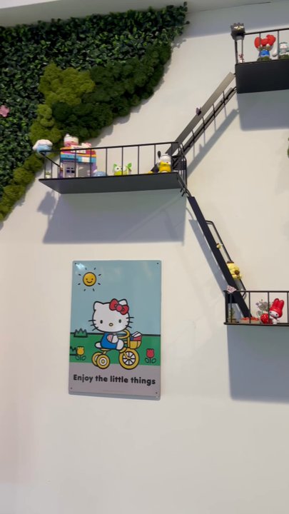 Sweet Leaf Tea Lounge - Super cute boba tea spot! The mango frosty was delicious! Definitely coming back! - Bubble Tea Near Me - Pompano Beach, Florida