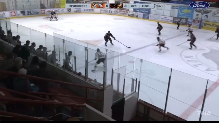 Xander Schulte's Impressive Backcheck & Huge Hit - Wolverines Highlight