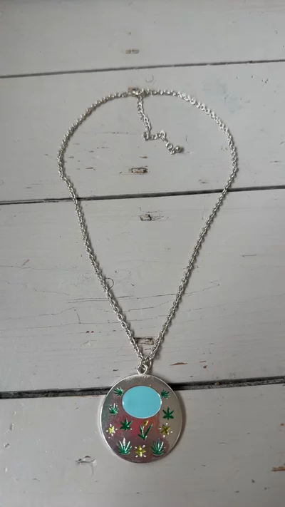 Y2k lily pad necklace  image 1