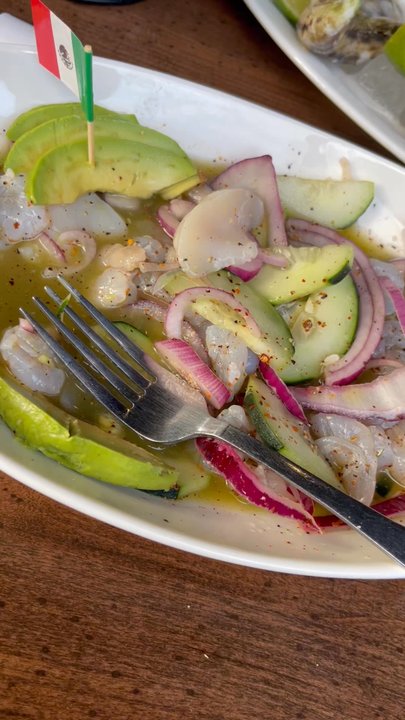 Mariscos El Viejon - Oysters and aguachiles with shrimp and scallops - Seafood Near Me - Paramount, California