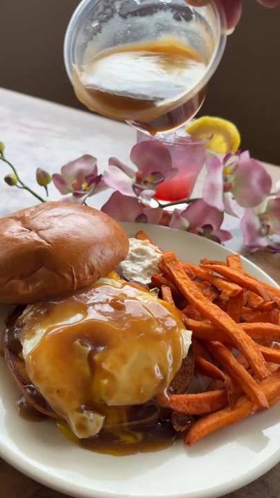 Mainstream Bar and Grill - Bars Near Me - Poway, California