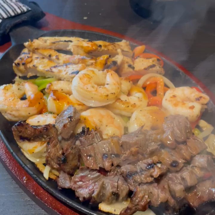 Elvira's Mexican Grill - The best Experience ever!! Delicious authentic Mexican Food!! Friendly family atmosphere  Support family owned and operated - Mexican Near Me - Simi Valley, California