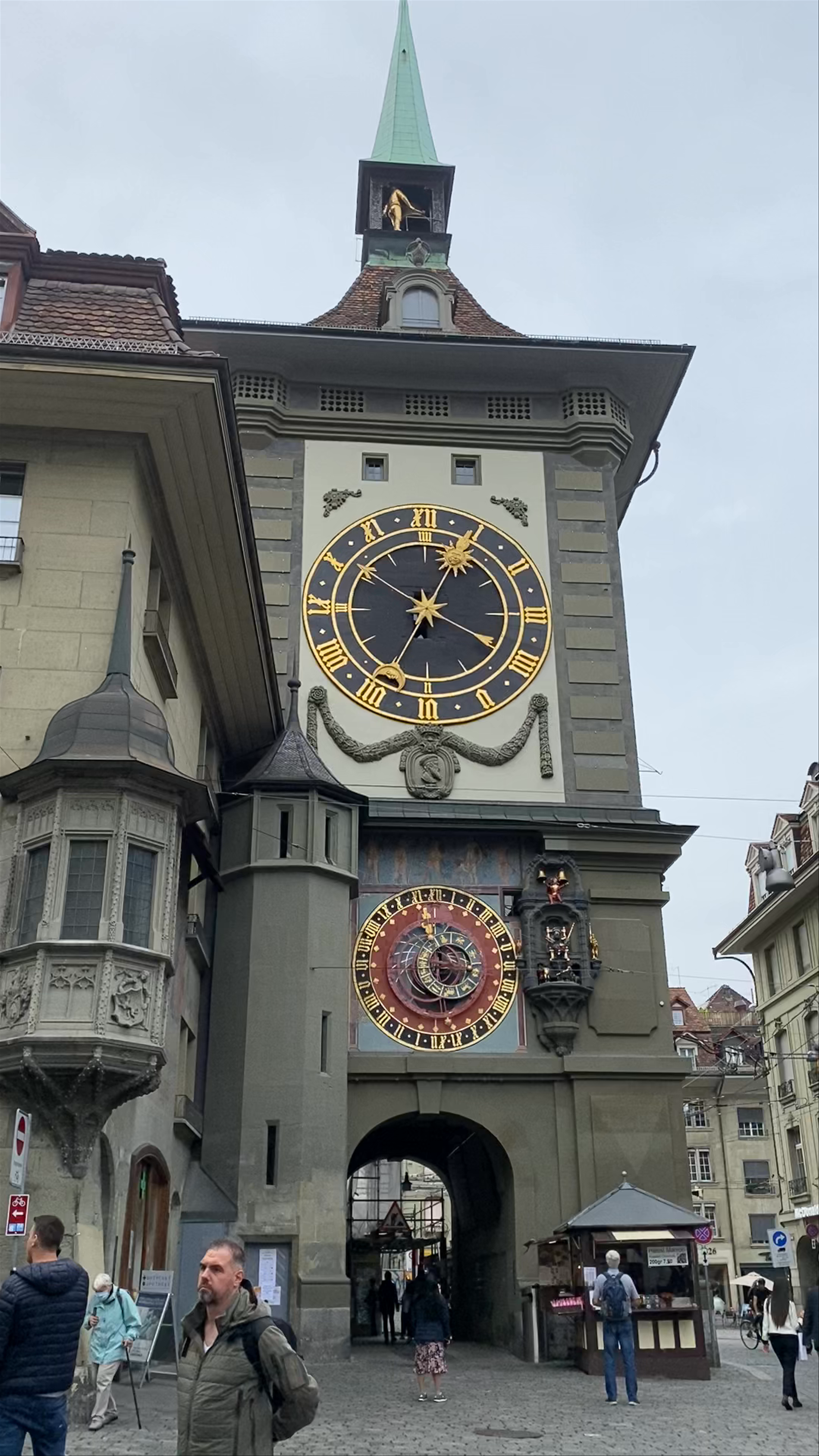 Zytglogge Clock Tower: Medieval Icon of Bern, Switzerland