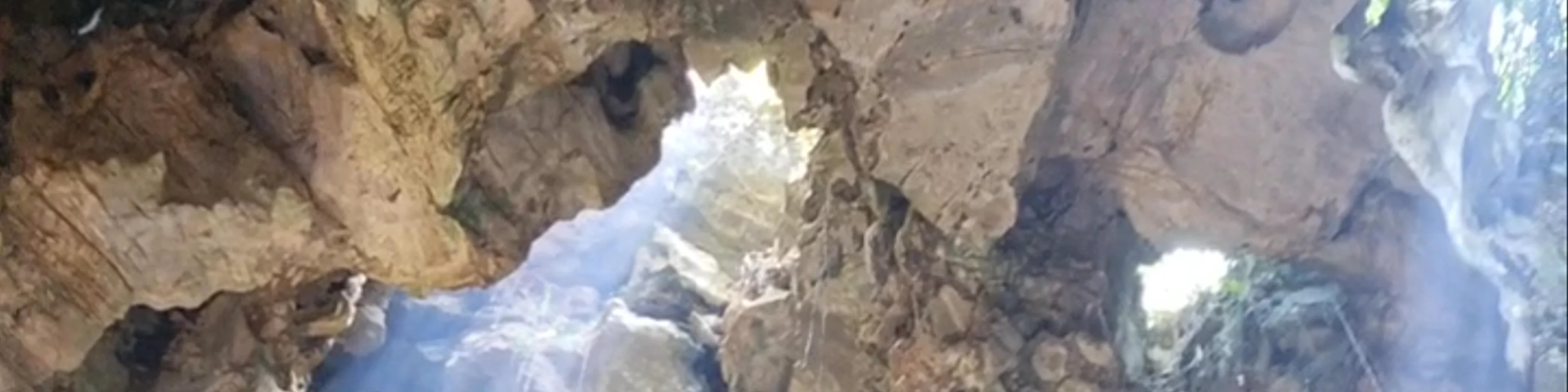 Huyen Khong Cave