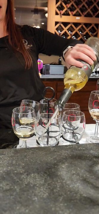 Hocking Hills Winery - Wine Tasting Room Near Me - Logan, Ohio