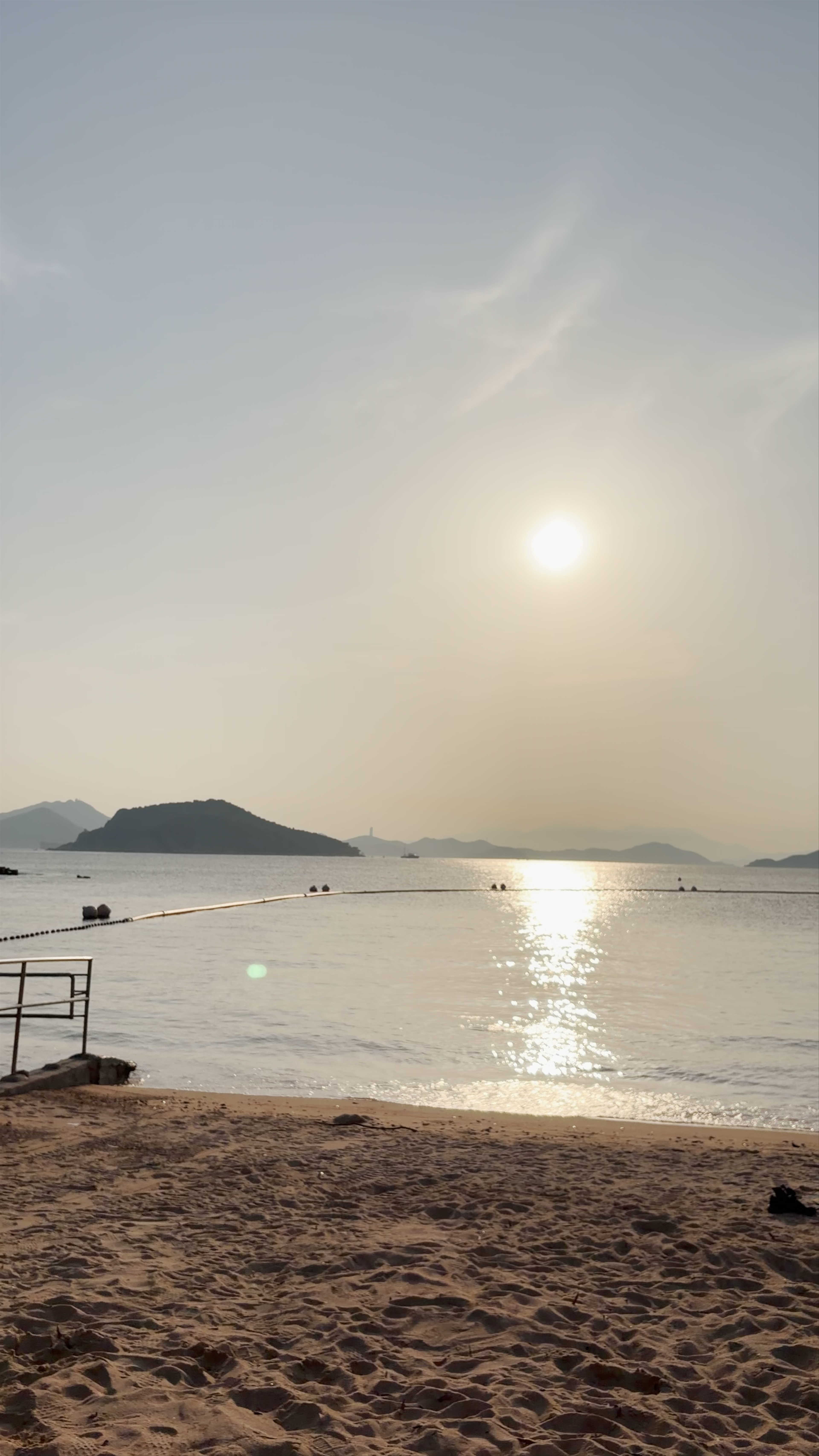 Chung Hom Kok Beach