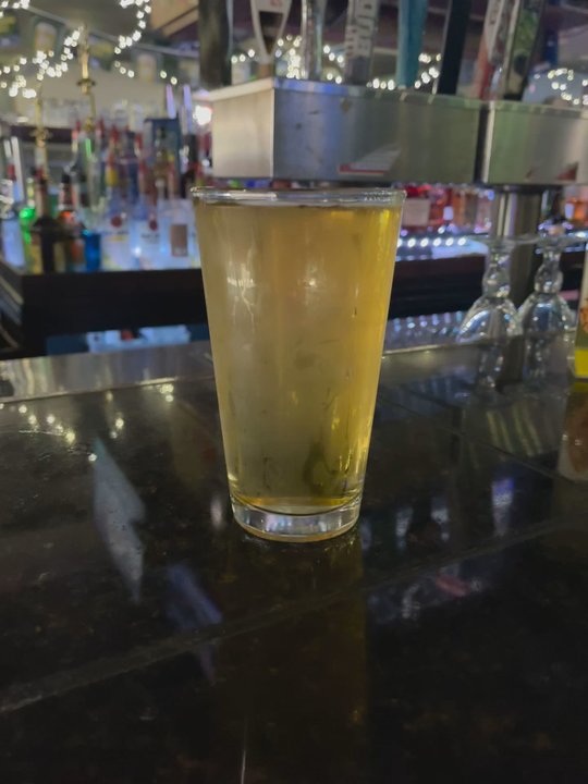 Frogtown Johnnies - Three dollars for a pint of waterbeer.  Deal! - Diners Near Me - Toledo, Ohio
