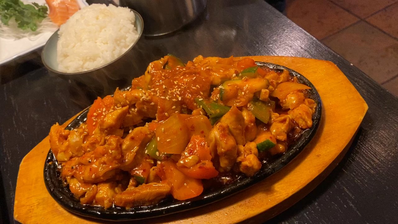 Araya Sushi - Spicy chicken - Sushi Bars Near Me - Markham, Ontario