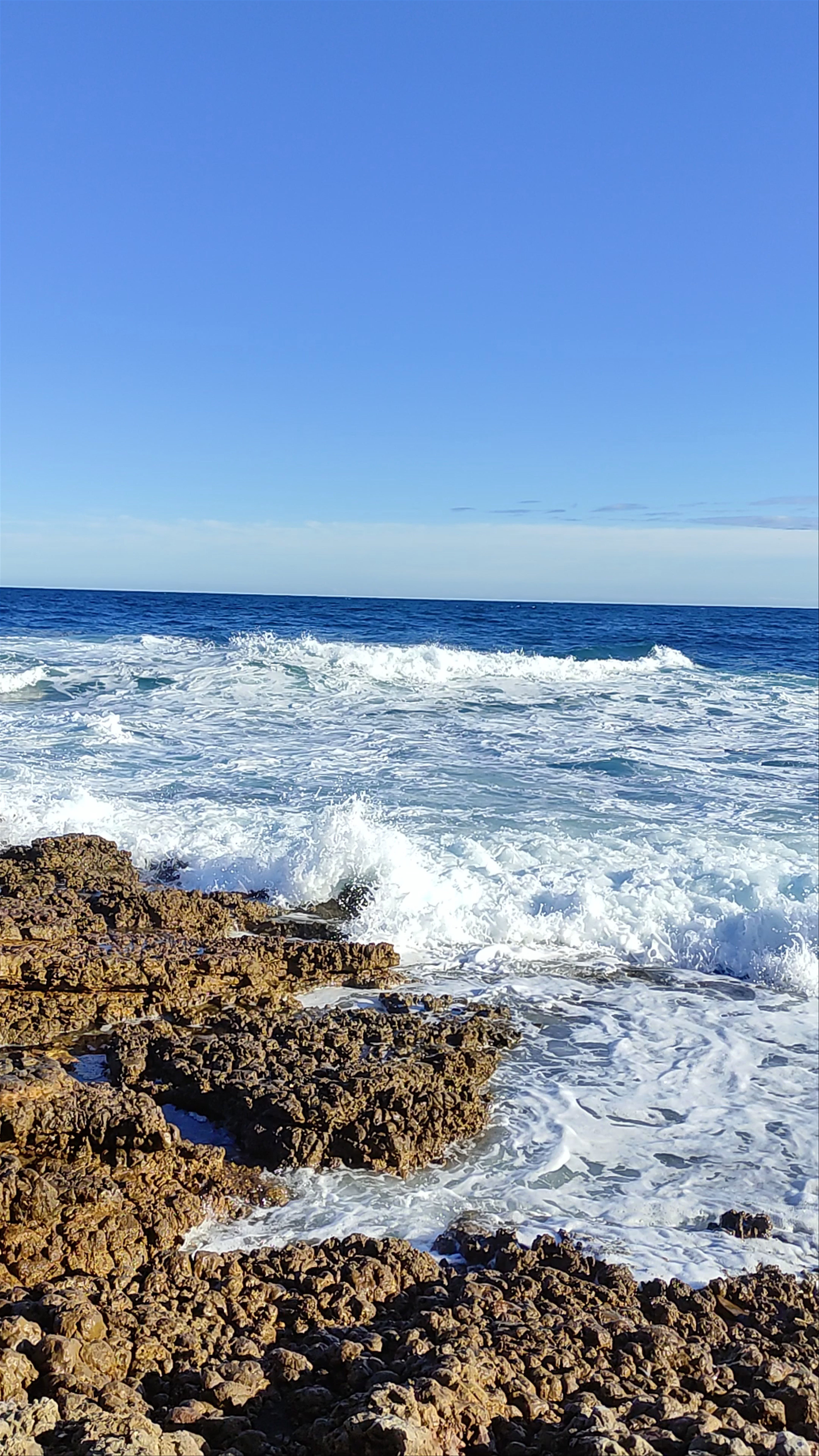 Le Sentier du Littoral Walk, Antibes: Coastal Serenity and Waves