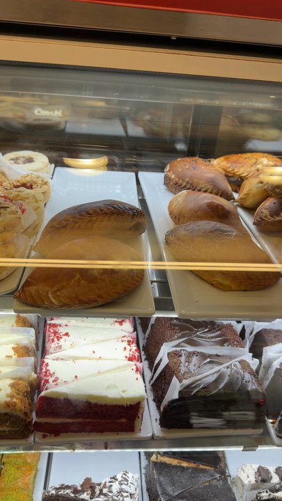 Mellis Cafe - Mellis cafe storefront empanadas - Coffee & Tea Near Me - San Francisco, California