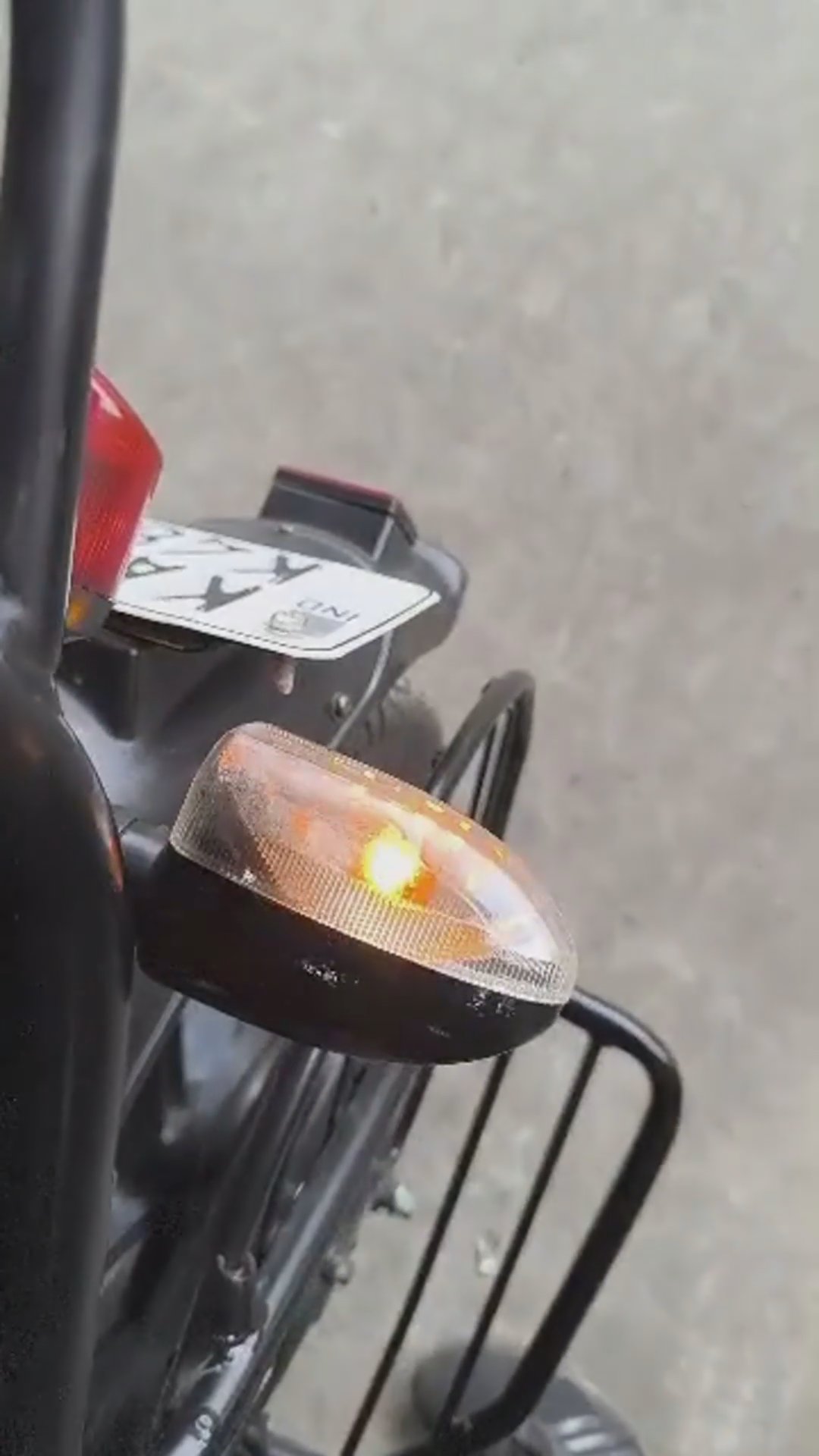 Walk-around video thumbnail