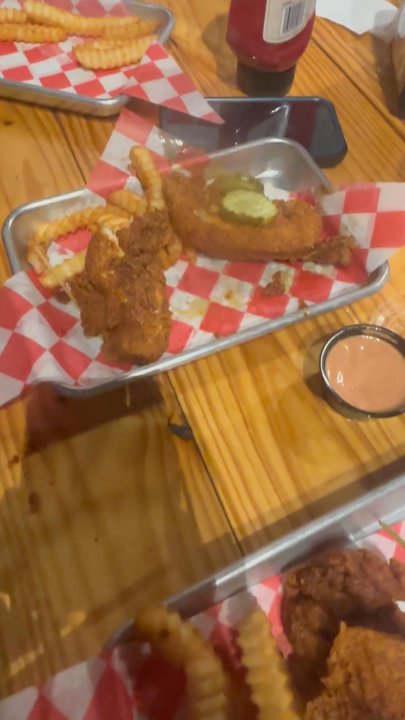 Coop's Hot Chicken - Chicken tenders - Chicken Wings Near Me - Conroe, Texas