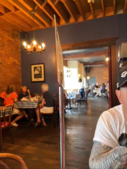 Merridee's Breadbasket - Cute little place, it's packed, so we'll see how the food is! - Bakeries Near Me - Franklin, Tennessee