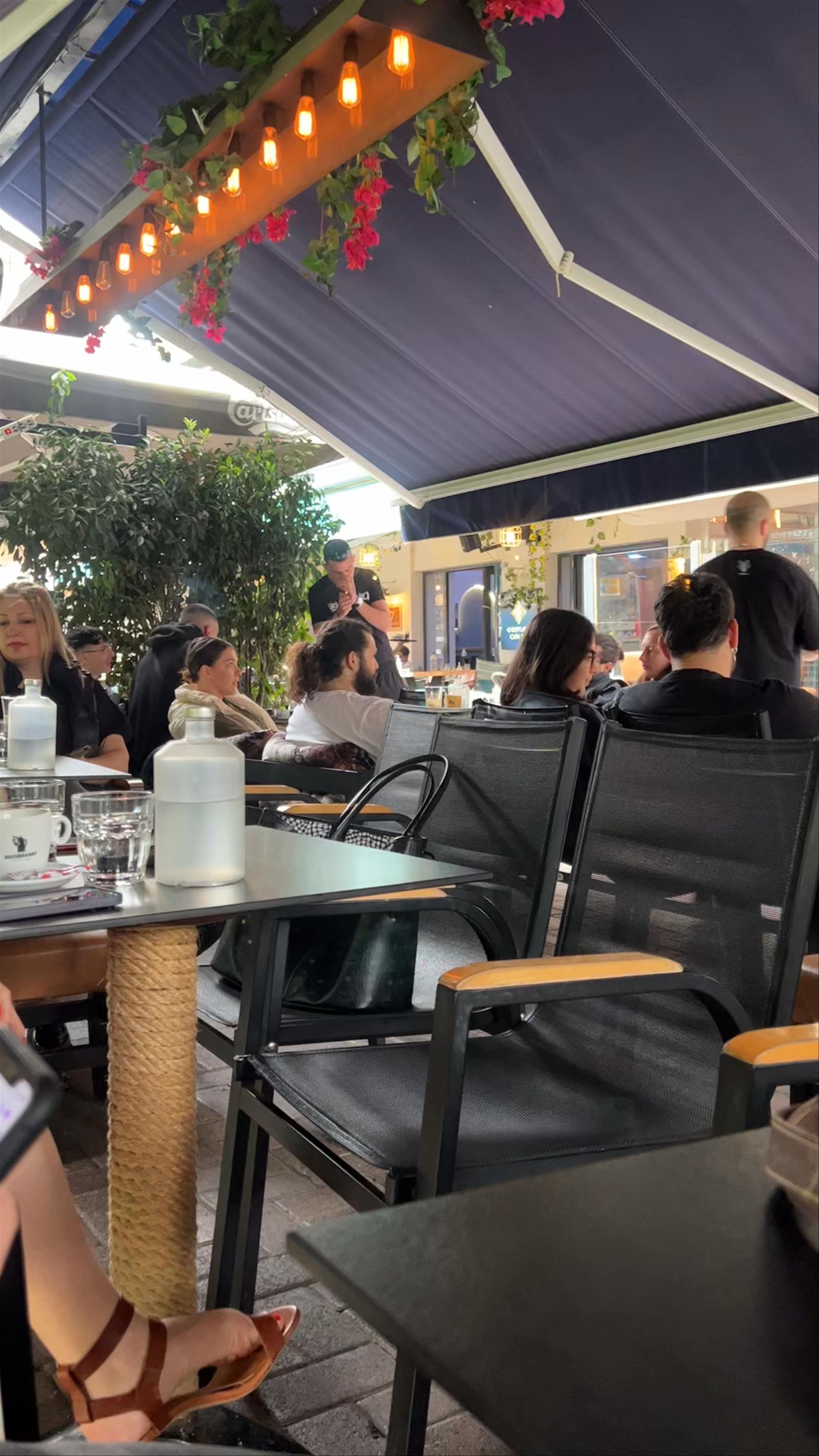Cozy Vibes at Must Cafe Bar, Giannitsa, Greece