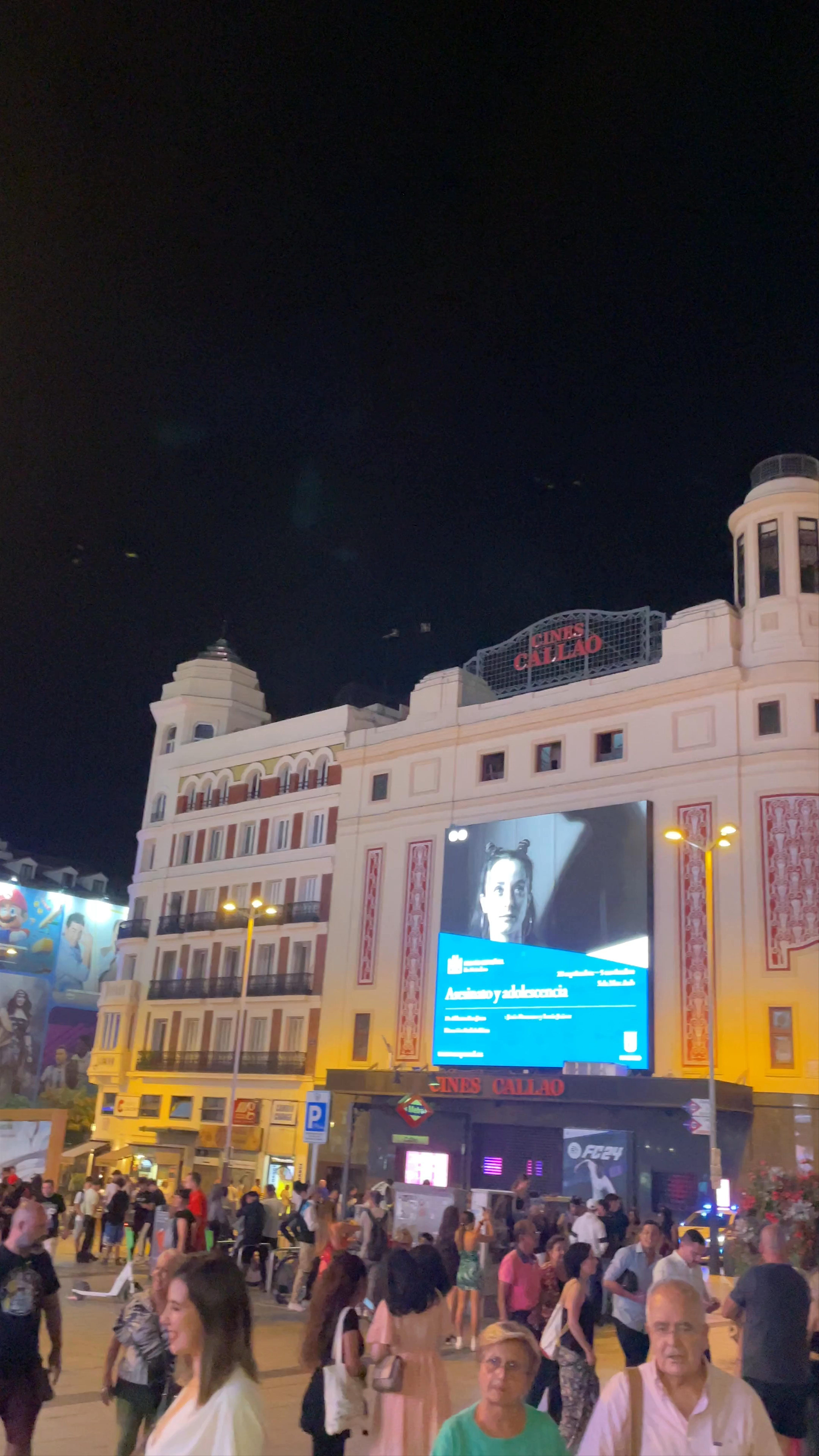 Gran Vía Nightlife in Madrid: Vibrant Streets & Iconic Architecture