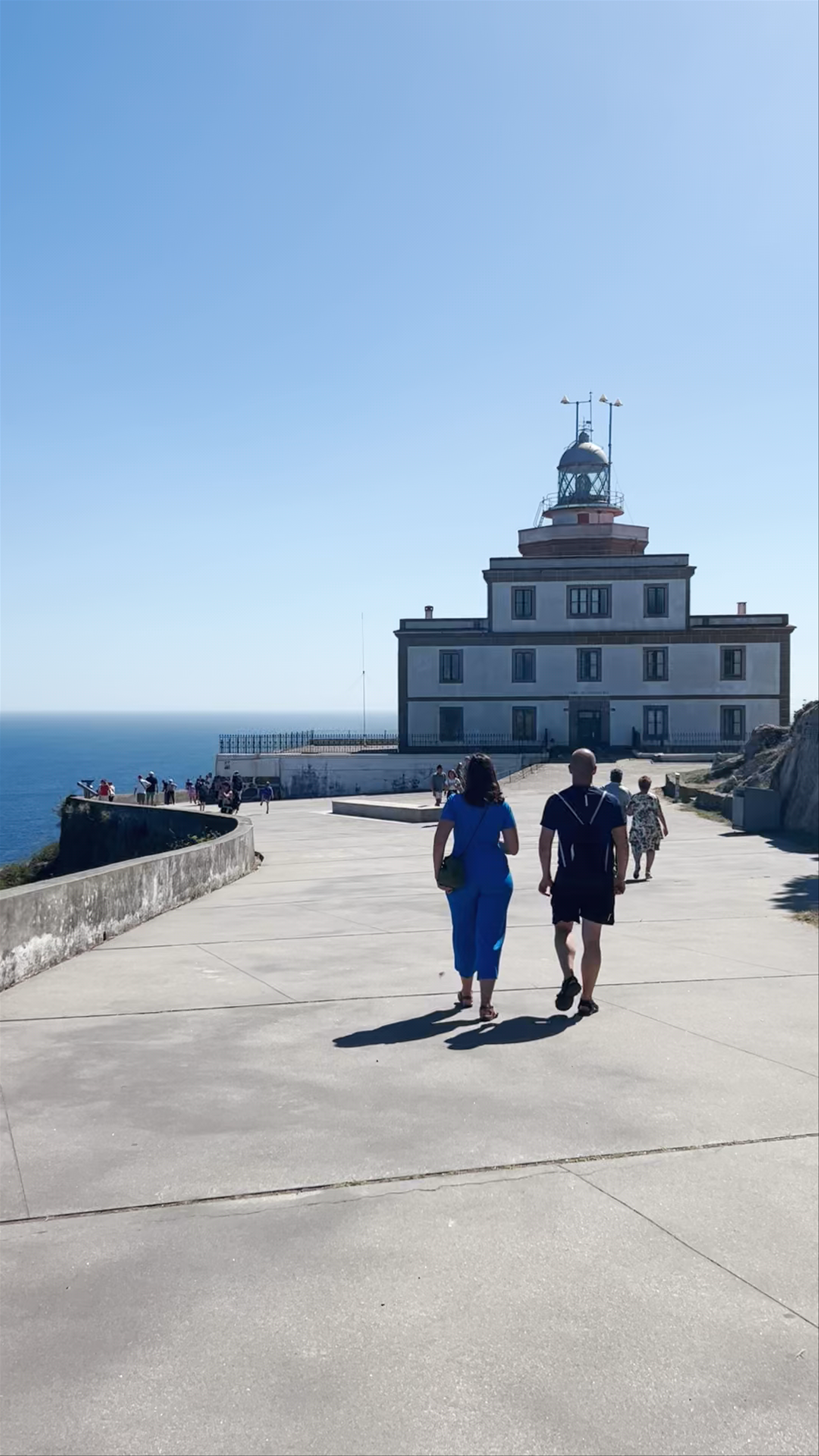 Faro de Finisterre: Majestic Ocean Views at the End of the World