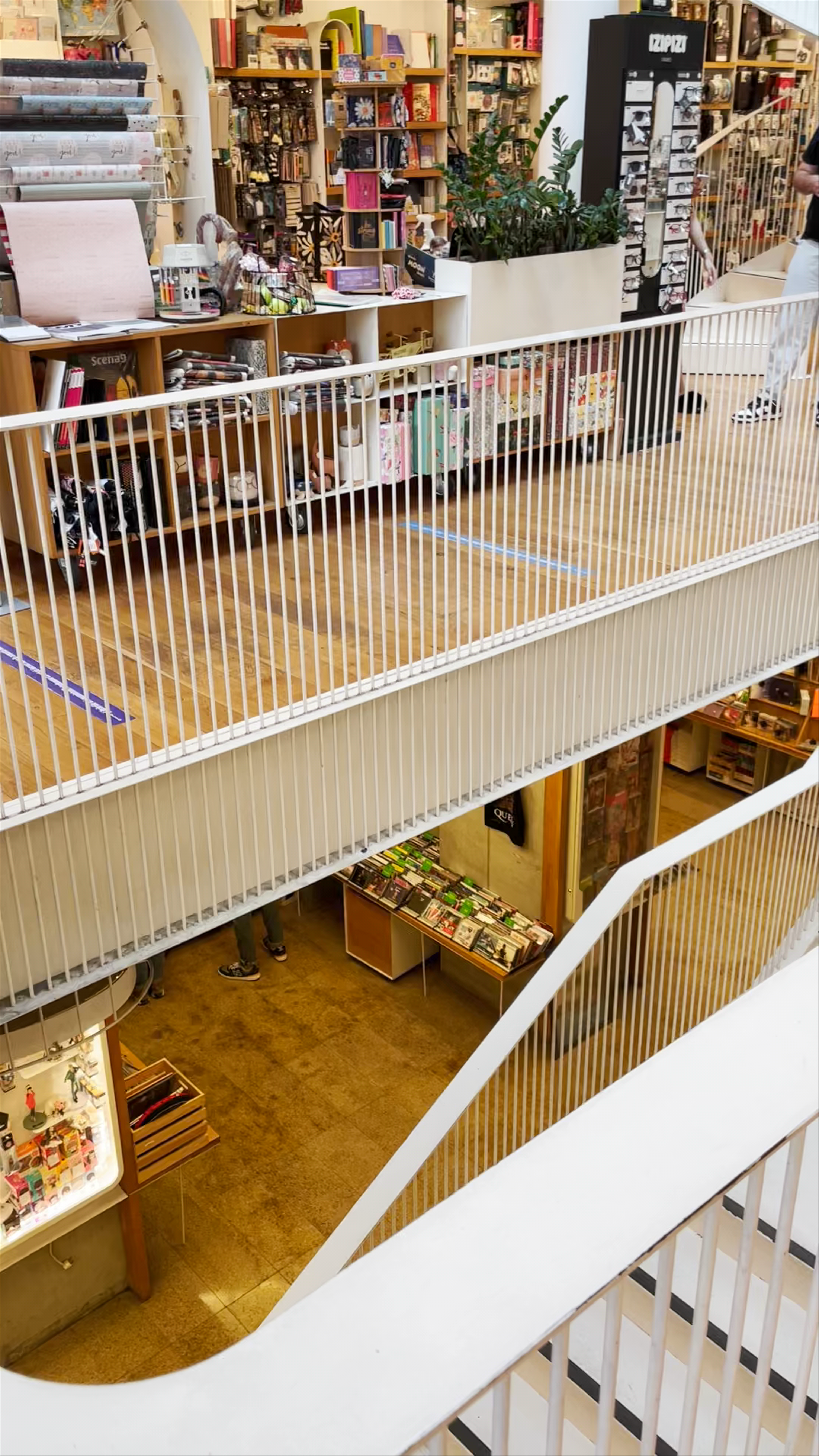 Explore Cărturești Carusel: Bucharest’s Iconic Bookstore Wonderland