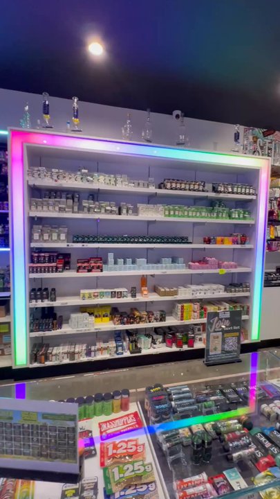Off The Charts - This place looks sick and has so many options and really nice staff. Shout out to Juan! - Cannabis Dispensaries Near Me - Reseda, California