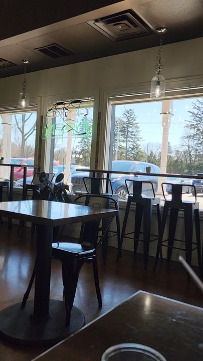 Purely Pressed - Dining room - Juice Bars & Smoothies Near Me - Granger, Indiana