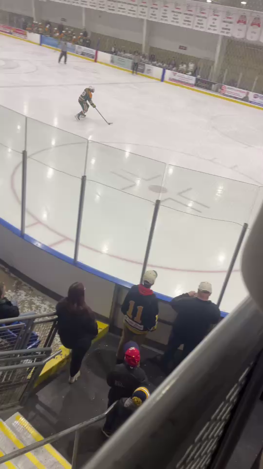 Kayden Winch: Highlights of a Rising Star with Stayner Siskins