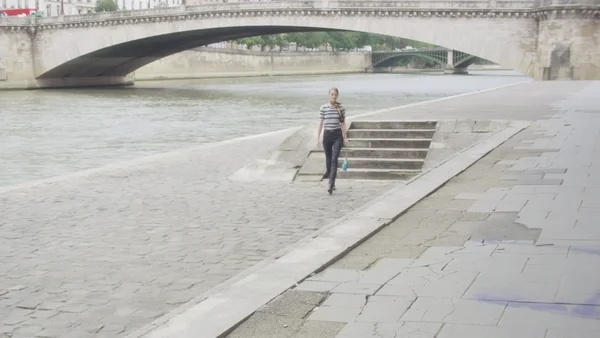 Louis Vuitton - © Artlist