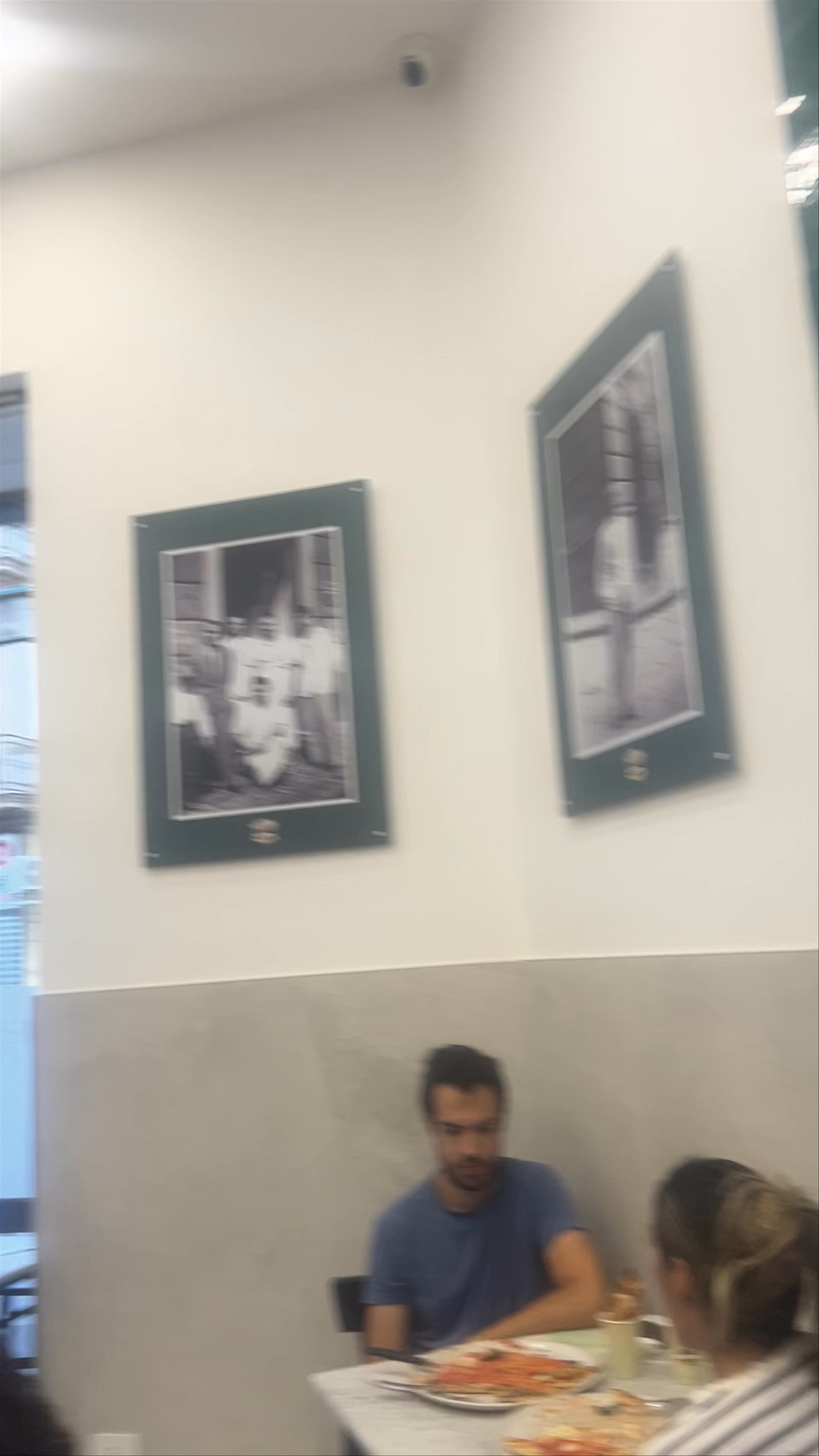 L'Antica Pizzeria da Michele: Authentic Neapolitan Pizza Experience in Naples