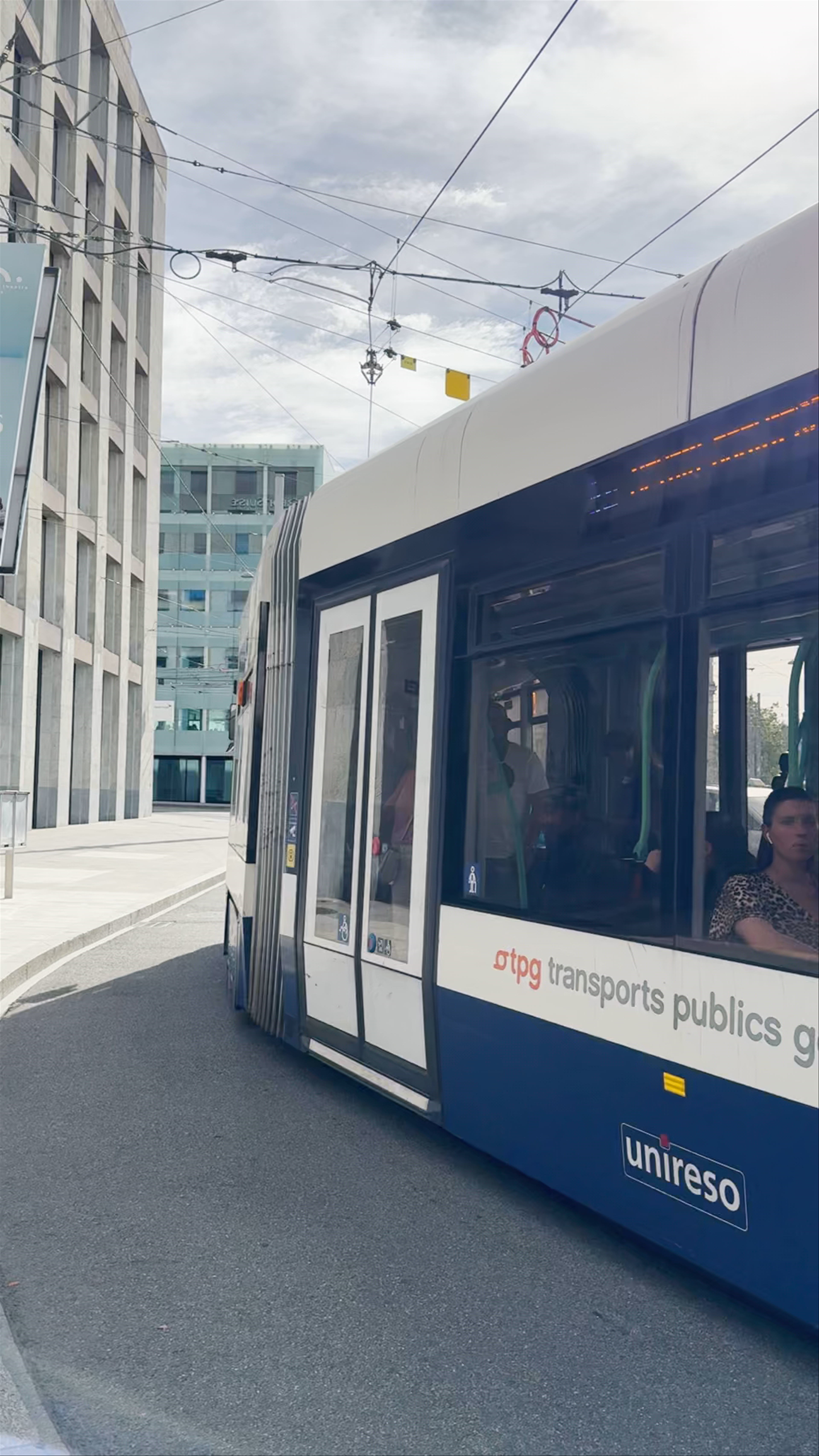 Streetcar Life in Geneva: Urban Pulse at Tour de l'Île