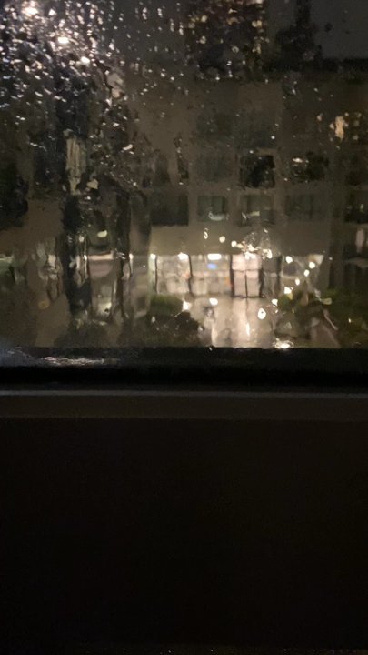 Lydian - Sound of the rain with a night view - Apartments Near Me - Oakland, California