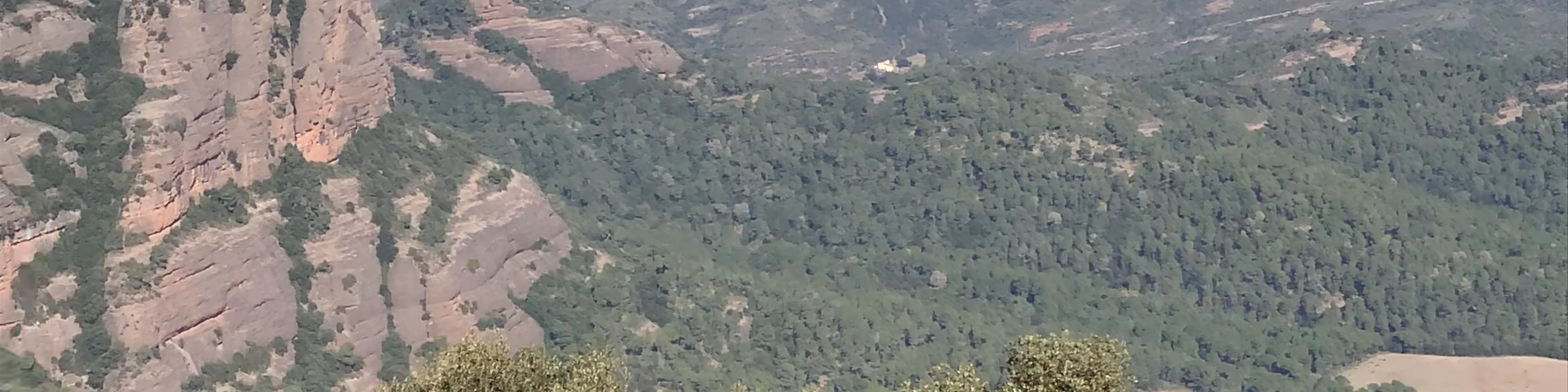 La Mola pel Camí dels Monjos