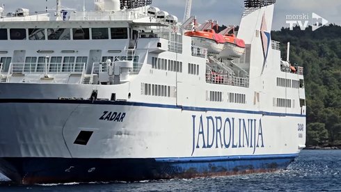 Kapetan trajekta Zadar nautičarima: "Kad vam veliki brod trubi, ne pozdravlja vas, nego upozorava, stoga pripazite na ovo!"